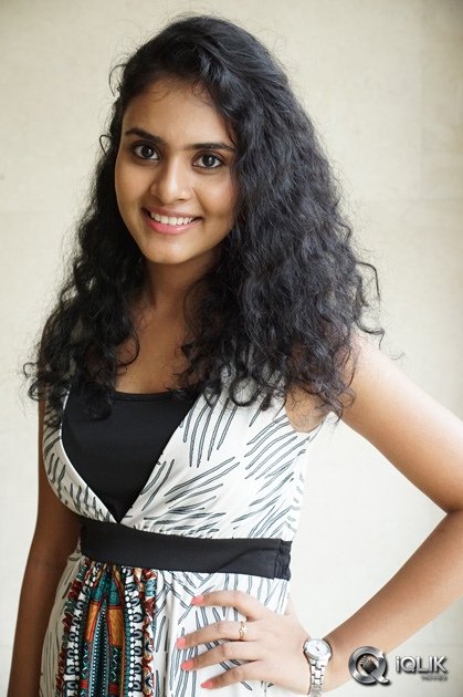 Kerintha-Movie-Team-at-Manjeera-Mall-Kukatpally